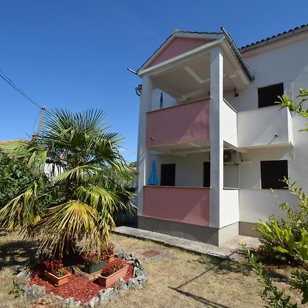 Apartments Petrovic Malinska Exterior foto
